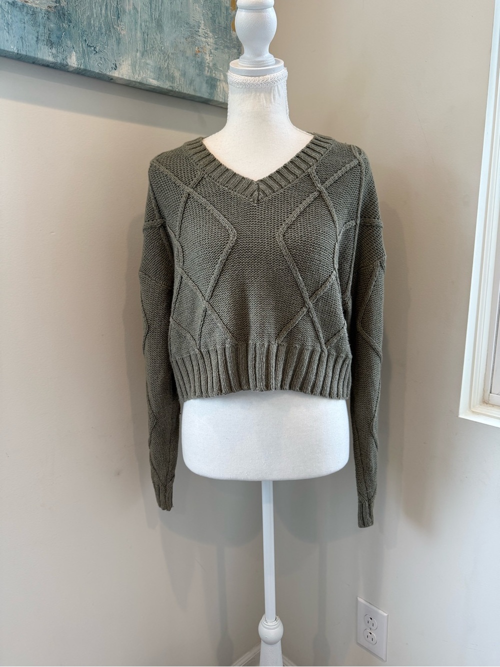 miami Olive Green V-Neck Cable Knit Cropped Sweater